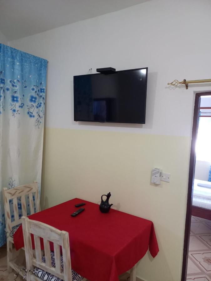 Rhino Apartment Watamu Zewnętrze zdjęcie